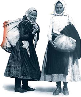 Two Polish immigrant women around 1910.